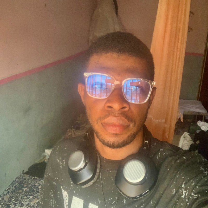 Jordan Nsadisi Image 1